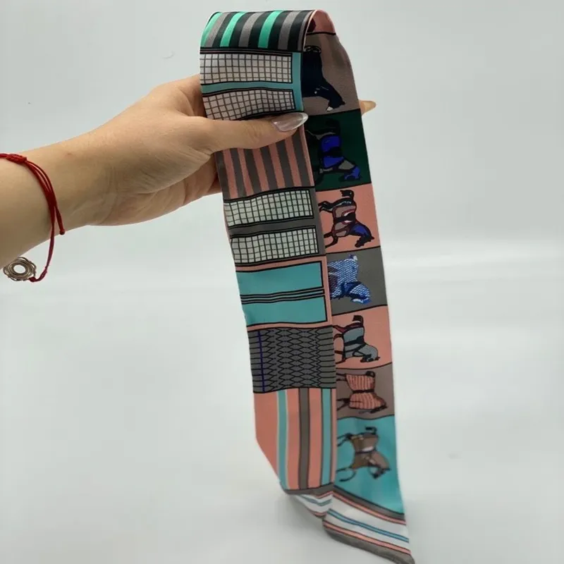 باندانا طرح دار هرمس رنگی